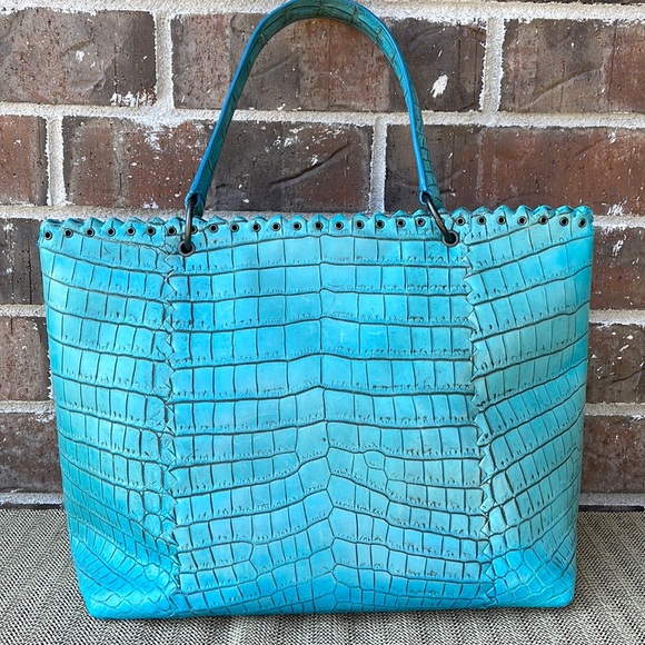 Bottega Veneta Crocodile Cocolave Tote - Picture 6 of 15